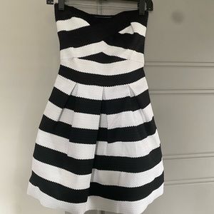 Express Strapless BodyCon